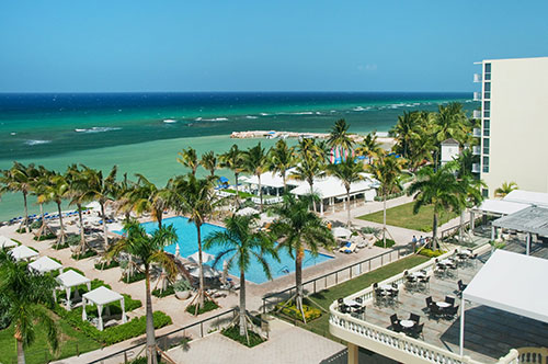 Hilton_Rose_Hall_Resort_and_Spa_Pool_Beach