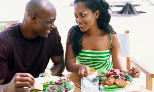 black-couple-eating-salad